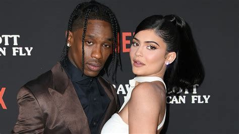 travis scott gf|travis scott and his girlfriend.